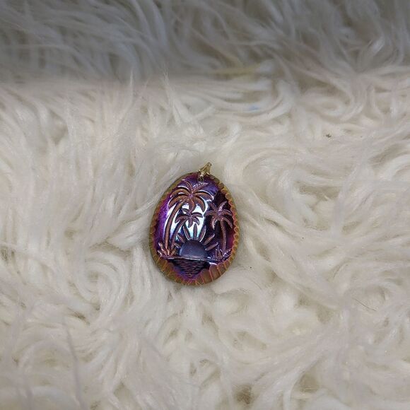 Palm tree 🌴 & sun 🌞 pendant - Picture 1 of 2